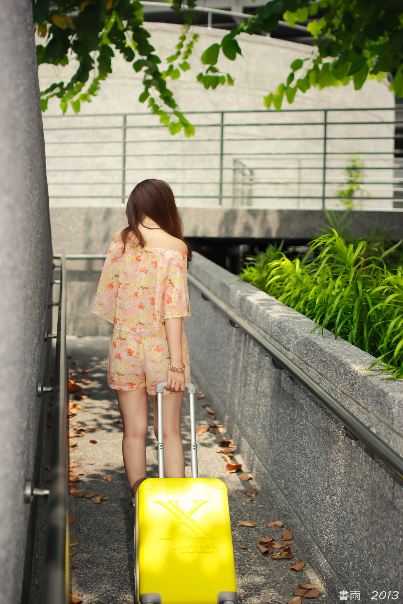 [Beautyleg番外篇]2013-09-14 敏敏国美馆外拍 2